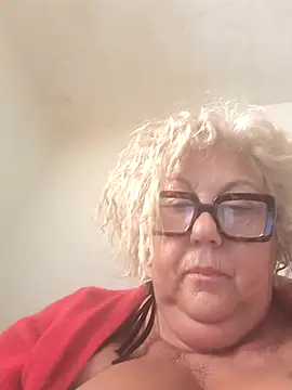 Snapshot of Merilulla chatting on 3, 5, 2026 Merilulla online show from 3, 5, 2026