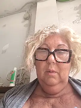 Snapshot of Merilulla chatting on 6, 5, 2026 Merilulla online show from 6, 5, 2026