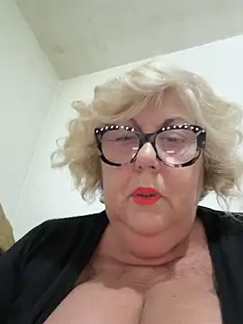 Snapshot of Merilulla chatting on 15, 5, 2026 Merilulla online show from 15, 5, 2026