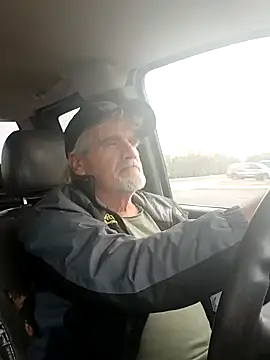 Snapshot of TTolbert chatting on 25, 1, 2025 TTolbert online show from 25, 1, 2025