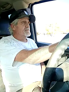 Snapshot of TTolbert chatting on 8, 3, 2025 TTolbert online show from 8, 3, 2025