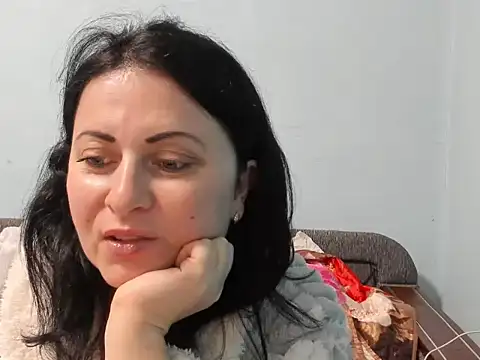 Lillian2 online show from 3, 1, 2025