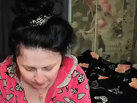 Snapshot of Lillian2 chatting on 18, 6, 2026 Lillian2 online show from 18, 6, 2026