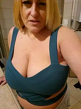 Snapshot of Isabellaa04 chatting on 9, 2, 2025 Isabellaa04 online show from 9, 2, 2025