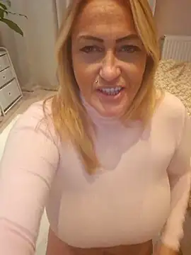 Snapshot of Isabellaa04 chatting on 29, 10, 2025 Isabellaa04 online show from 29, 10, 2025