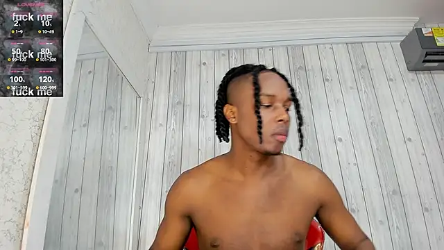 Snapshot of DominicSccott chatting on 17, 2, 2025 DominicSccott online show from 17, 2, 2025