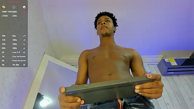 Snapshot of DominicSccott chatting on 30, 9, 2025 DominicSccott online show from 30, 9, 2025