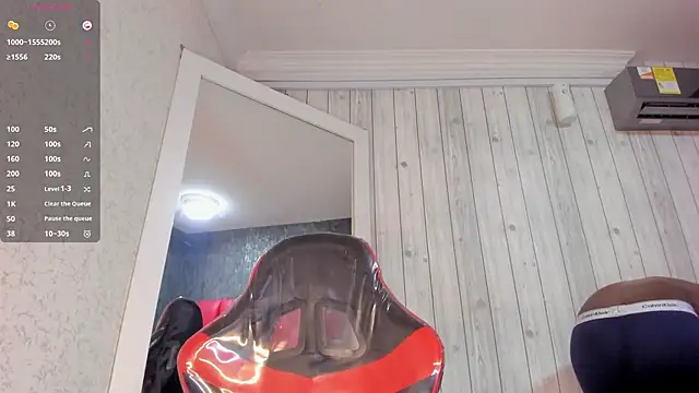 Snapshot of DominicSccott chatting on 19, 11, 2025 DominicSccott online show from 19, 11, 2025