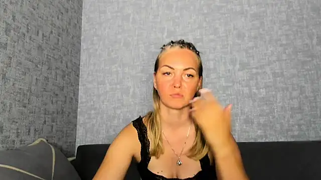 Snapshot of iam_Venus chatting on 15, 7, 2026 iam Venus online show from 15, 7, 2026