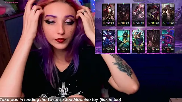 Violet Noir online show from 10, 9, 2025