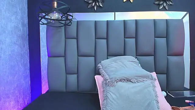  MiaBrown  online show from 20, 9, 2025