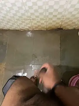 Snapshot of Honeydick7 chatting on 5, 12, 2024 Honeydick7 online show from 5, 12, 2024