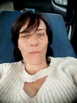 Snapshot of Emyly83 chatting on 5, 10, 2025 Emyly83 online show from 5, 10, 2025