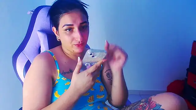 Snapshot of liz_dirty chatting on 4, 12, 2025 liz dirty online show from 4, 12, 2025