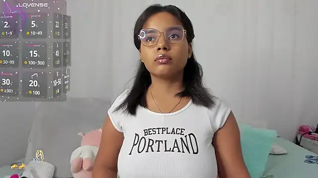 Snapshot of Aleja_DANS chatting on 7, 2, 2025 Aleja DANS online show from 7, 2, 2025