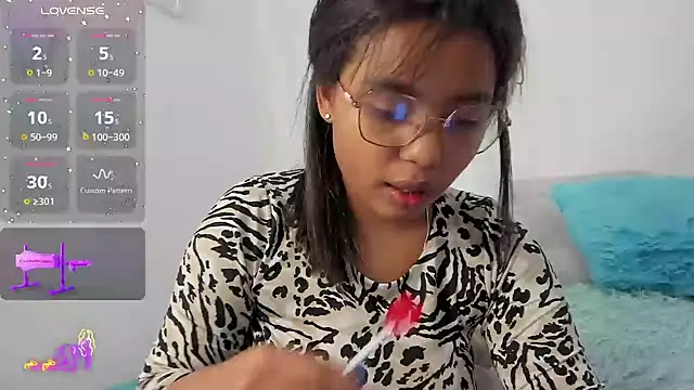 Snapshot of Aleja_DANS chatting on 13, 2, 2025 Aleja DANS online show from 13, 2, 2025