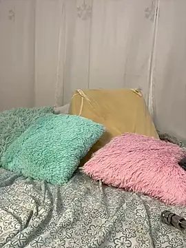 Snapshot of Aleja_DANS chatting on 1, 3, 2025 Aleja DANS online show from 1, 3, 2025