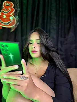 Snapshot of Merloth chatting on 24, 10, 2025 Merloth online show from 24, 10, 2025