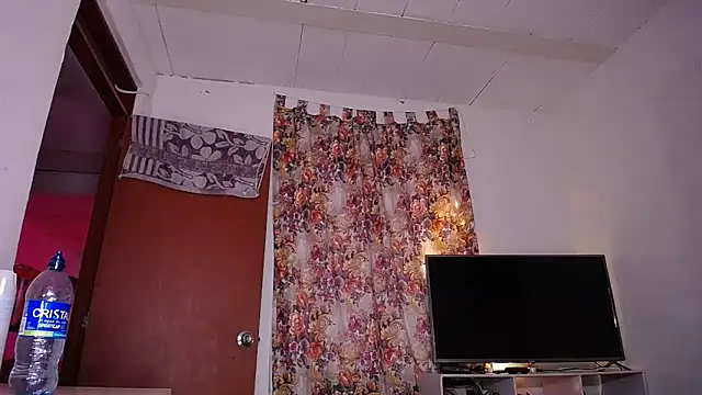 yselahot online show from 6, 3, 2025