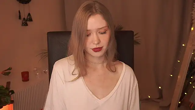Snapshot of TataCoy chatting on 10, 9, 2025 TataCoy online show from 10, 9, 2025