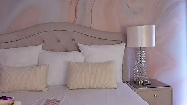 GingerEllis online show from 6, 2, 2026