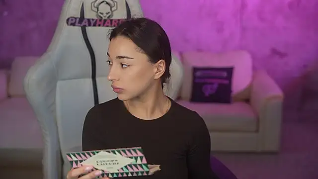 Jasmine Flow online show from 25, 2, 2026