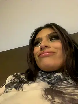 Snapshot of Tiffanysurez_ chatting on 16, 9, 2025 Tiffanysurez online show from 16, 9, 2025