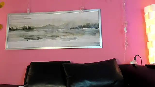 Snapshot of Tiffanysurez_ chatting on 19, 9, 2025 Tiffanysurez online show from 19, 9, 2025
