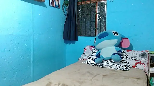 Snapshot of clarisse69 chatting on 5, 1, 2025 clarisse69 online show from 5, 1, 2025