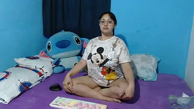 Snapshot of clarisse69 chatting on 20, 3, 2025 clarisse69 online show from 20, 3, 2025