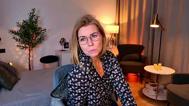 Annie Light online show from 19, 5, 2026