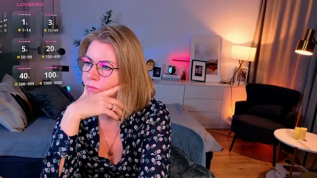 Annie Light online show from 21, 5, 2026