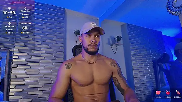 ARON TAYLER01 online show from 27, 5, 2026