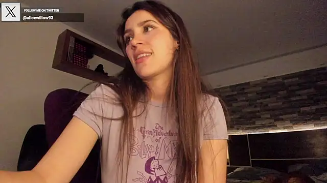 Snapshot of alicewilloww chatting on 21, 2, 2025 alicewilloww online show from 21, 2, 2025