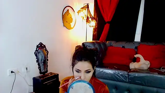 misslombana online show from 20, 5, 2026