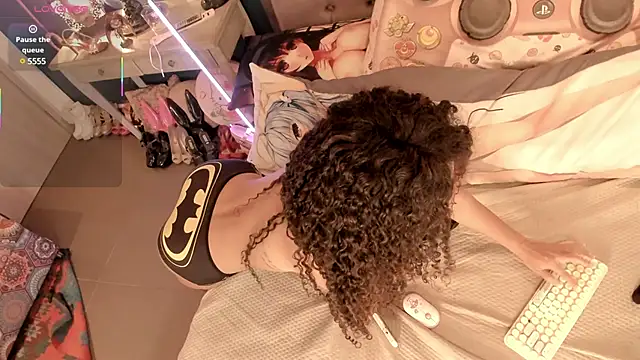 Orianna reed  online show from 25, 2, 2025