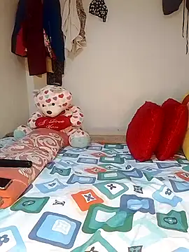 NicRaisaa online show from 11, 3, 2025