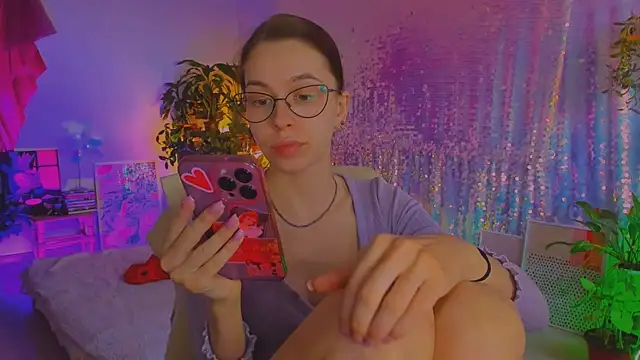 poli   online show from 14, 4, 2026