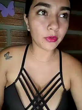 Snapshot of alison_villalobo chatting on 17, 12, 2025 alison villalobo online show from 17, 12, 2025