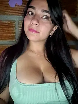 Snapshot of alison_villalobo chatting on 22, 12, 2025 alison villalobo online show from 22, 12, 2025