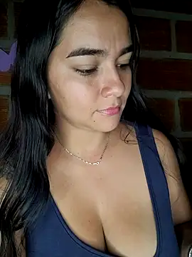 Snapshot of alison_villalobo chatting on 8, 1, 2026 alison villalobo online show from 8, 1, 2026