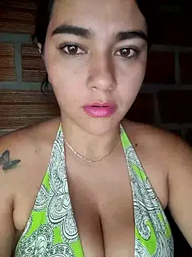 Snapshot of alison_villalobo chatting on 8, 1, 2026 alison villalobo online show from 8, 1, 2026