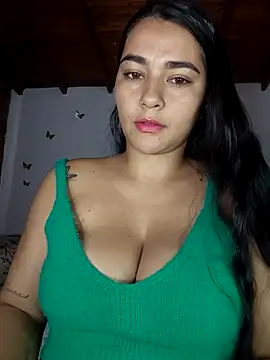 Snapshot of alison_villalobo chatting on 20, 7, 2026 alison villalobo online show from 20, 7, 2026