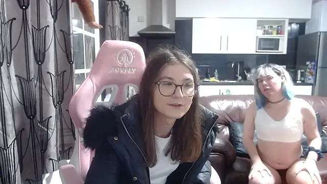 Snapshot of Kris_srose chatting on 11, 12, 2024 Kris srose online show from 11, 12, 2024