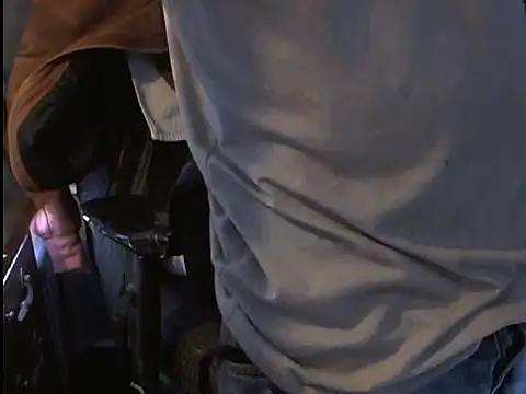 Snapshot of CloudDadddyyy420 chatting on 31, 1, 2025 CloudDadddyyy420 online show from 31, 1, 2025