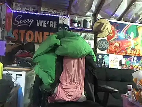 Snapshot of CloudDadddyyy420 chatting on 9, 2, 2025 CloudDadddyyy420 online show from 9, 2, 2025