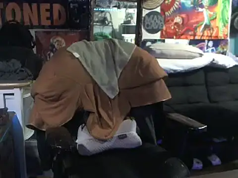 Snapshot of CloudDadddyyy420 chatting on 12, 2, 2025 CloudDadddyyy420 online show from 12, 2, 2025