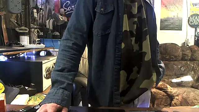 Snapshot of CloudDadddyyy420 chatting on 26, 10, 2025 CloudDadddyyy420 online show from 26, 10, 2025