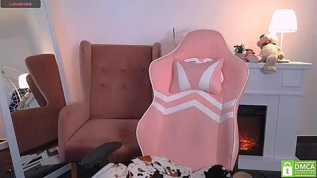 Snapshot of Grace_and__Jacob chatting on 4, 10, 2025 Grace and Jacob online show from 4, 10, 2025