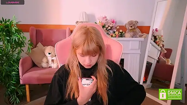 Snapshot of Grace_and__Jacob chatting on 30, 10, 2025 Grace and Jacob online show from 30, 10, 2025